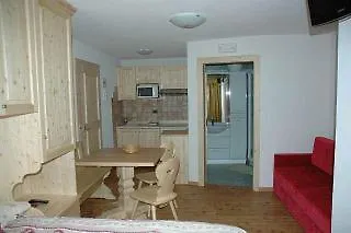 Albert Aparthotel Penia